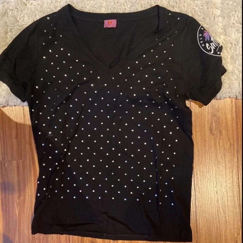 🌀Black v-neck t shirt 👚🖤
